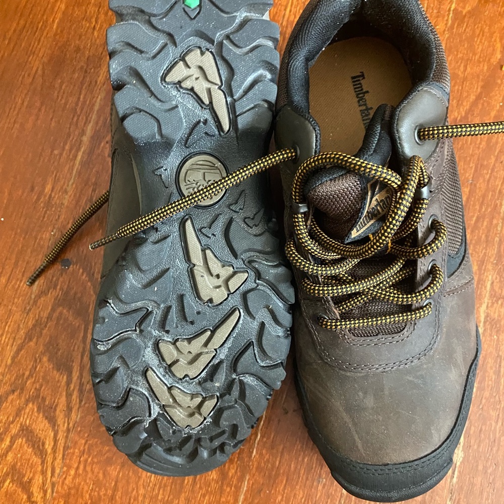 I wear this shoes about 3 times, I just need to wipe them down! Amazing shoes!
